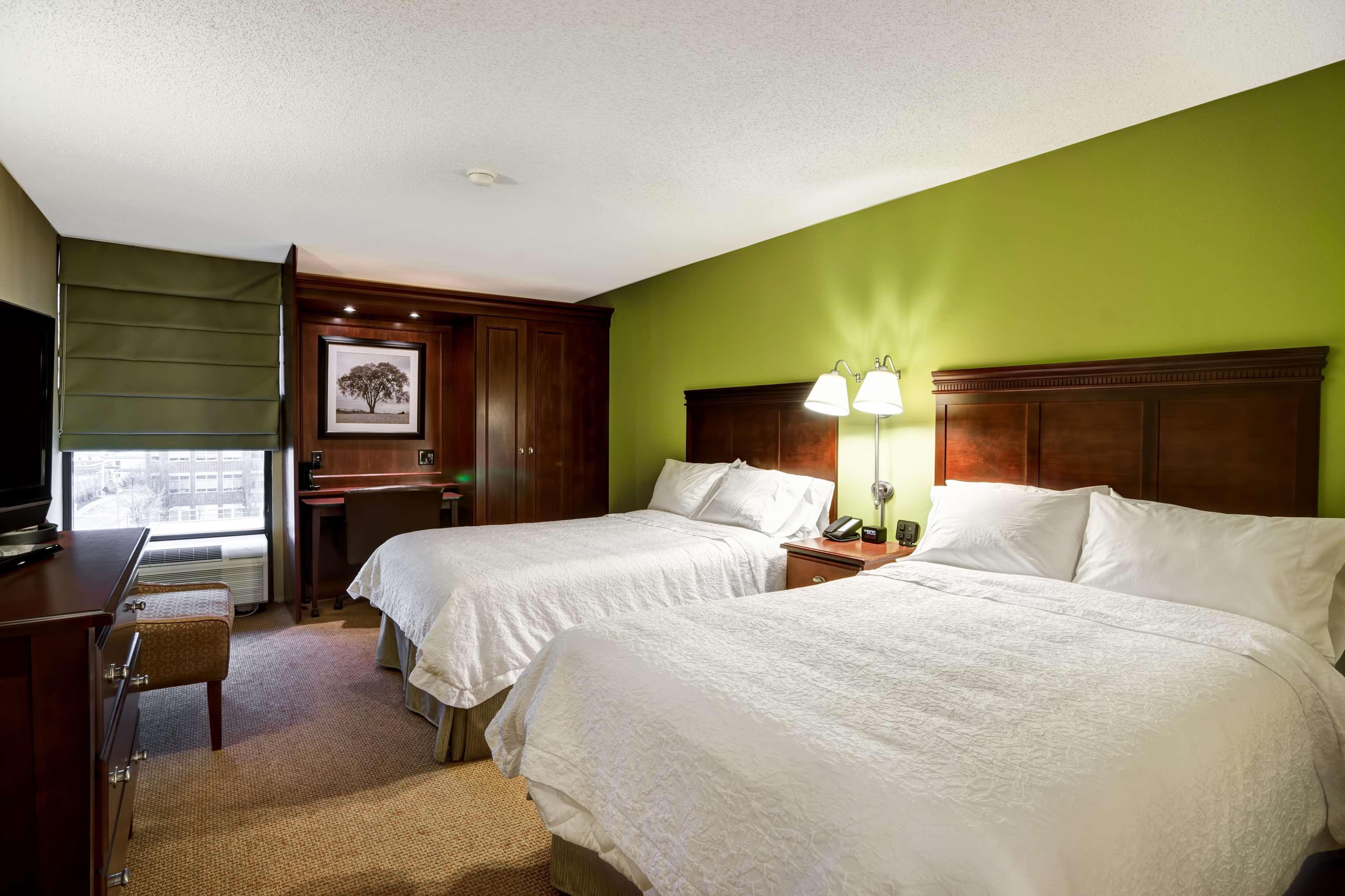 Hampton Inn Morgantown Exterior photo