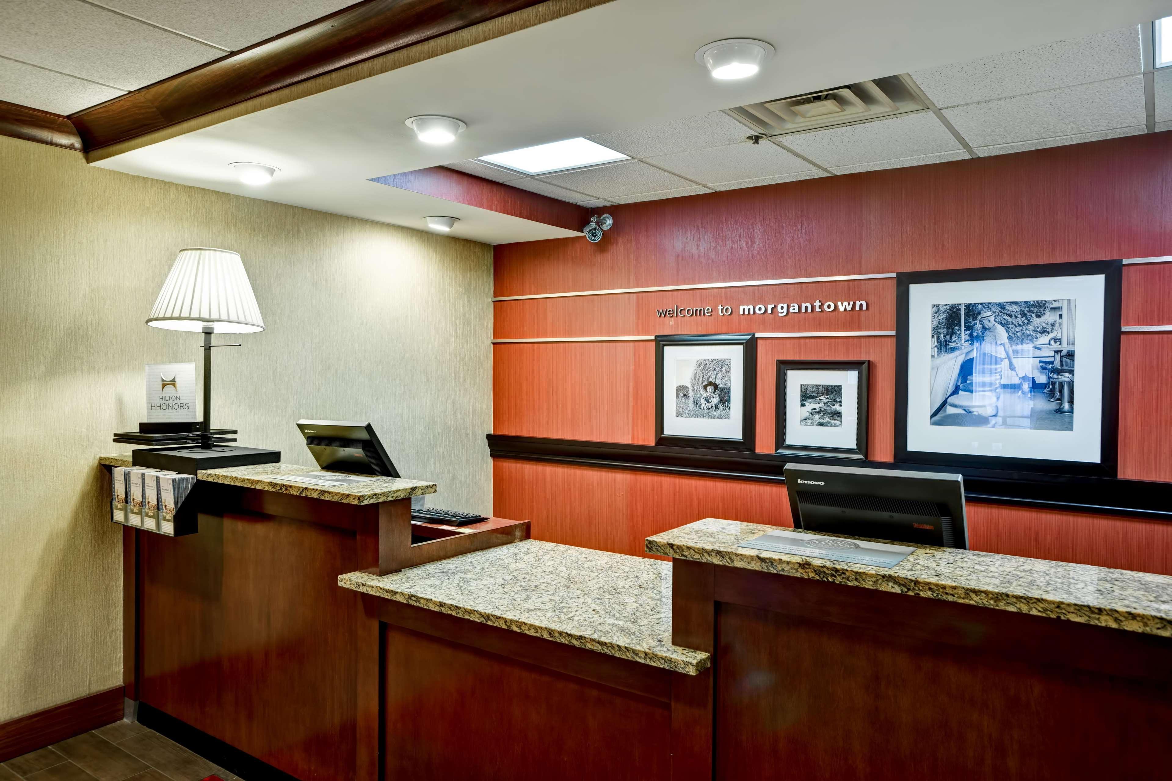 Hampton Inn Morgantown Exterior photo