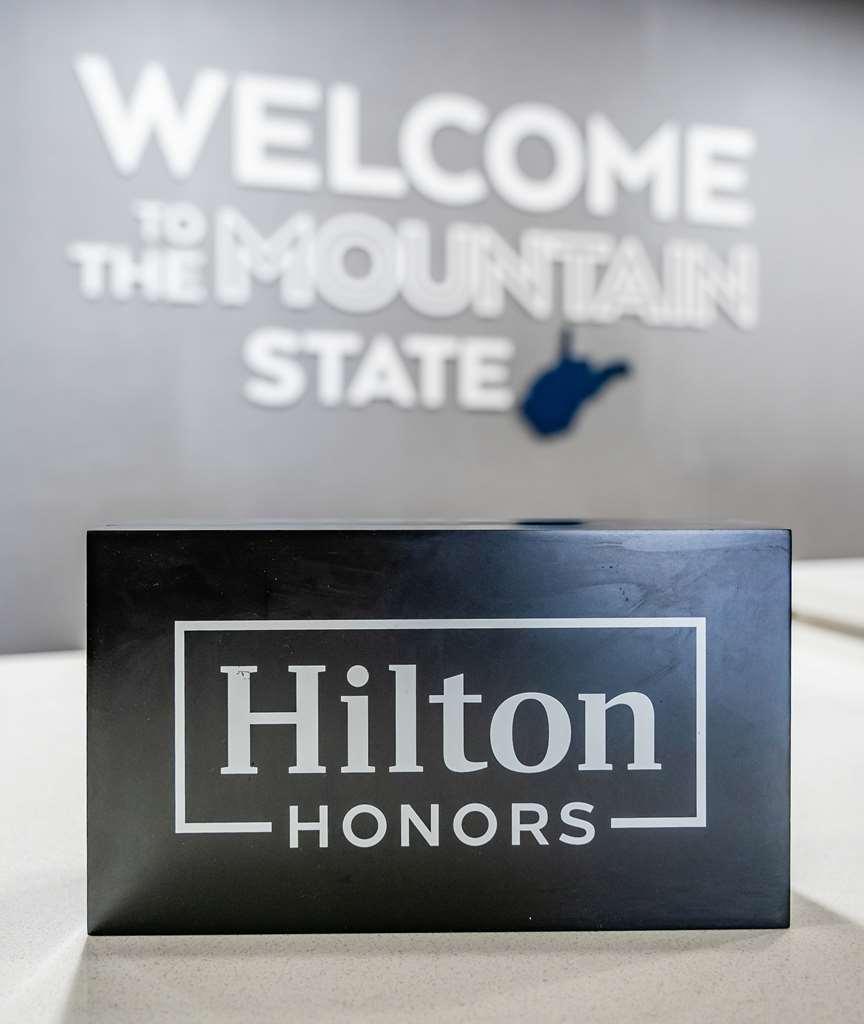 Hampton Inn Morgantown Interior photo